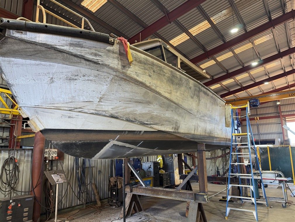Recreational trailer boat during a pre-purchase survey